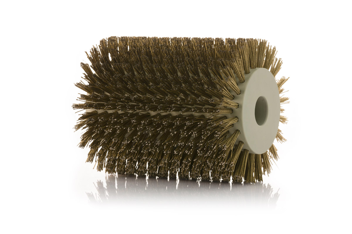 TUFTED ROLLER BRUSH WITH STRAND STEEL FILAMENTS 1